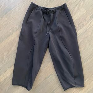 Lulu Lemon baggy trousers
